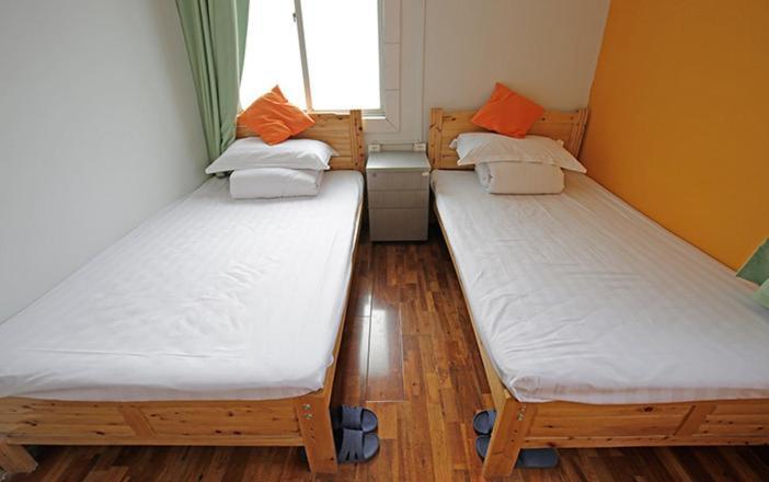 Zhuangse Chengdu Youth Hostel Exteriör bild